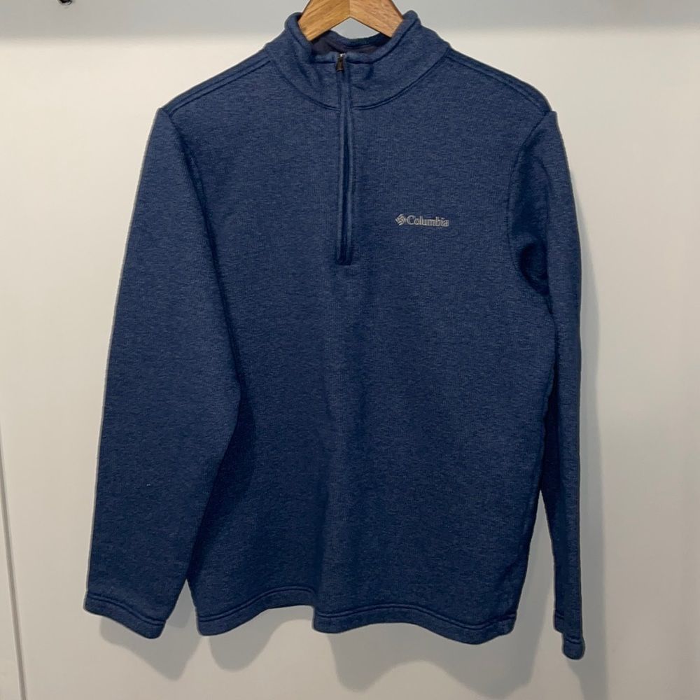 Columbia 1/4 zip pullover Blue size medium